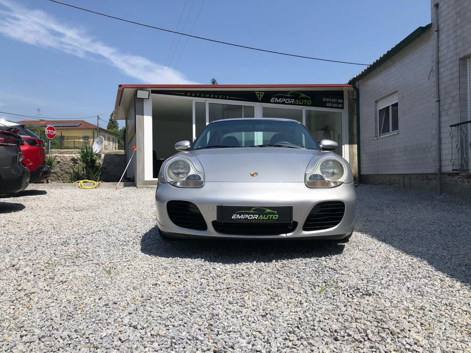 Porsche carrera 4