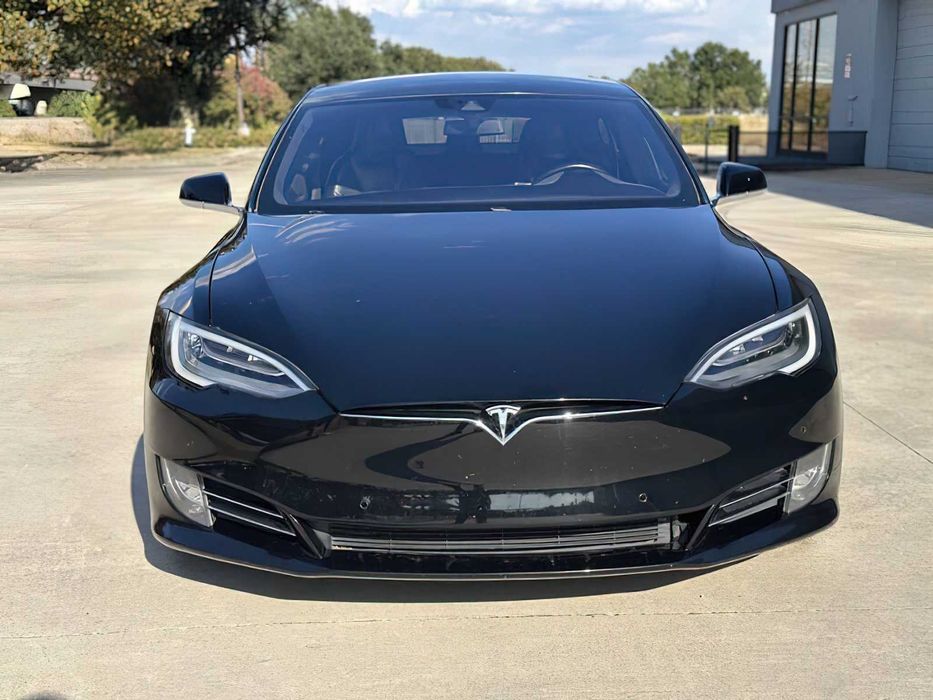 Tesla Model S P100D      2016