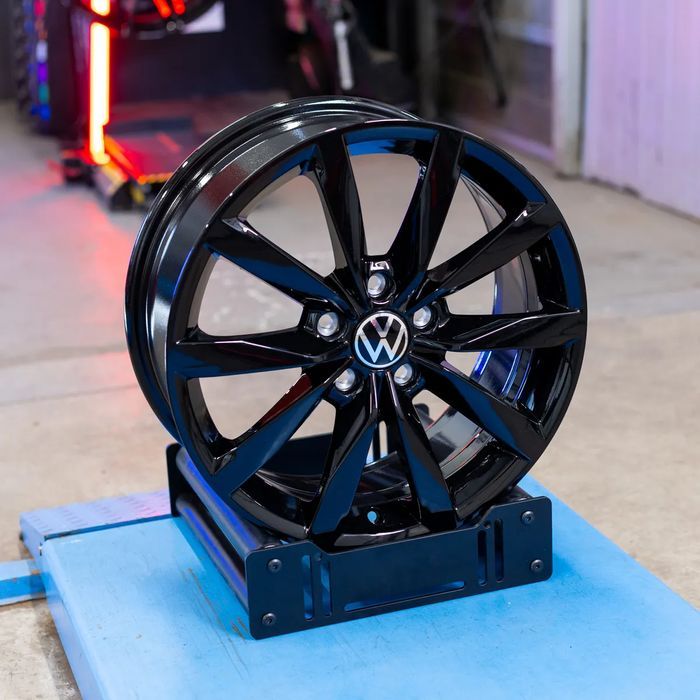 NOWE ORYGINALNE Felgi 17" Volkswagen Golf Touran Tiguan Passat T-Roc