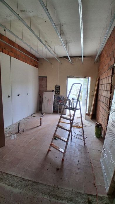 Construction and Renovation531655635093442564