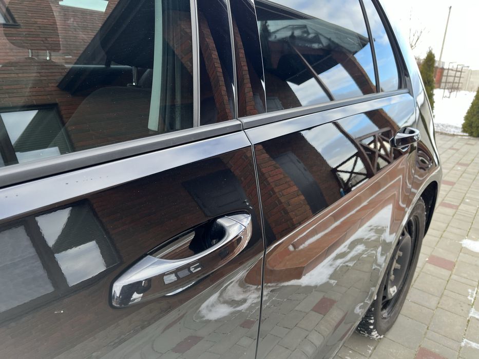 Volkswagen E-golf 35.8кВ