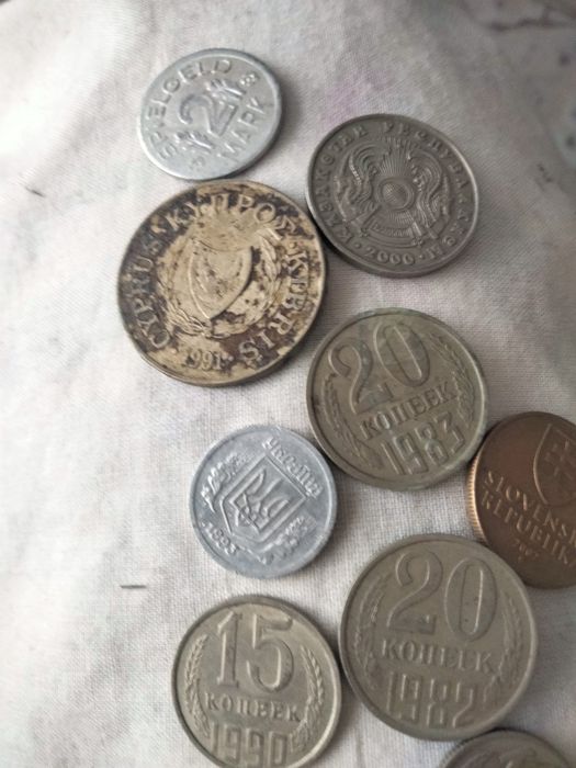 Нумезматика. Манжеты игрушки.и т д