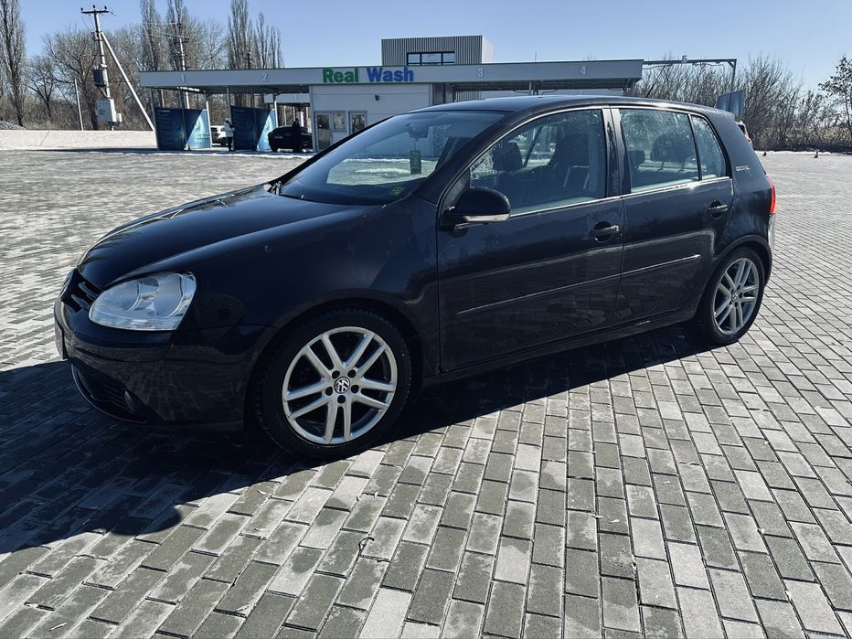 VW GOLF 5 - Goal
