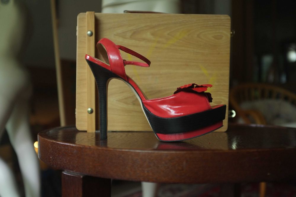 szpilki sandały na platformie Bronx platforma bardzo wysoki obcas