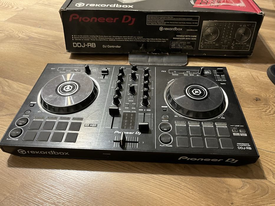 Kontroler DDJ-RB RB
