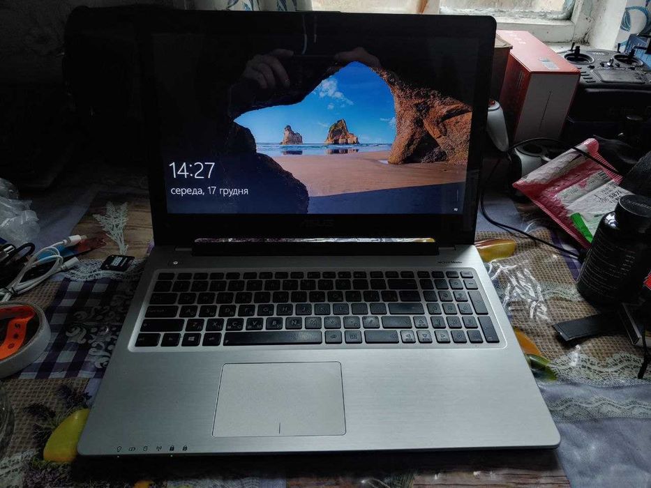 Ігровий ноутбук Asus vivobook IntelCore i3 12 gb Nvidia Geforce GT740m