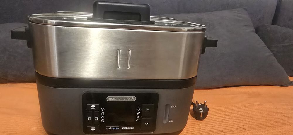 Parowar Morphy Richards Intellisteam 470006