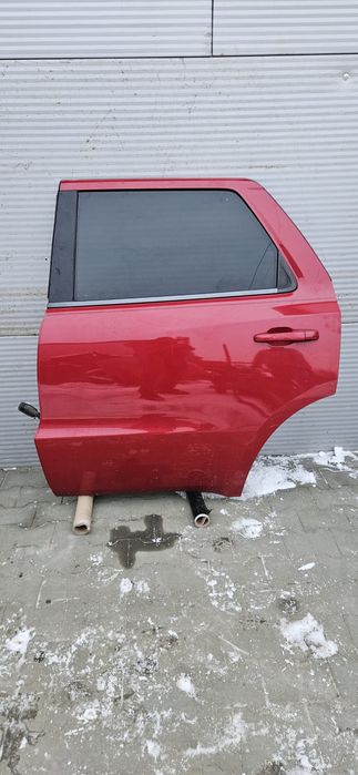 Drzwi lewy tyl dodge durango 19r kolor czerwony PRM