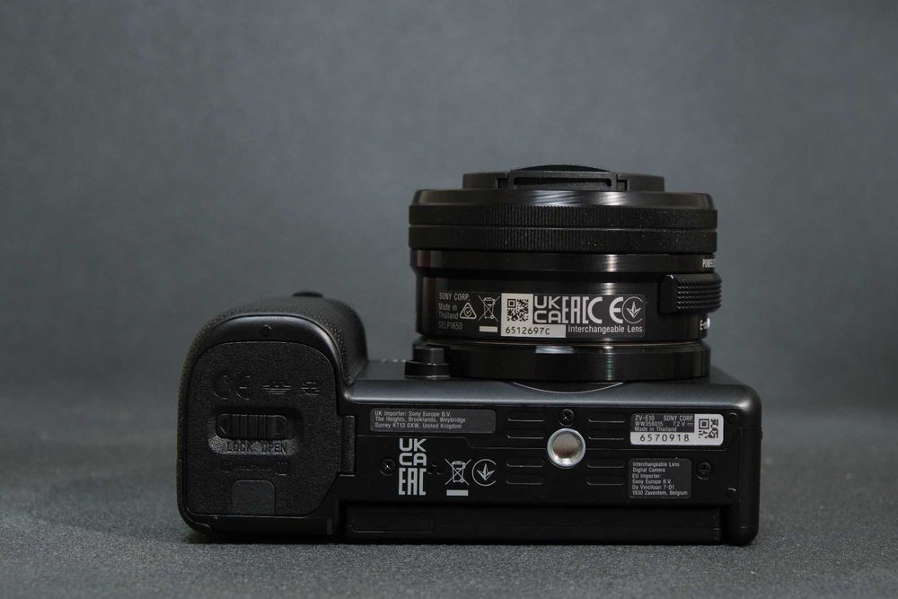 Sony ZV-E10 + kit 16-50mm
