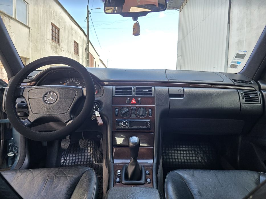 MERCEDES E290 Turbodiesel  Elegance