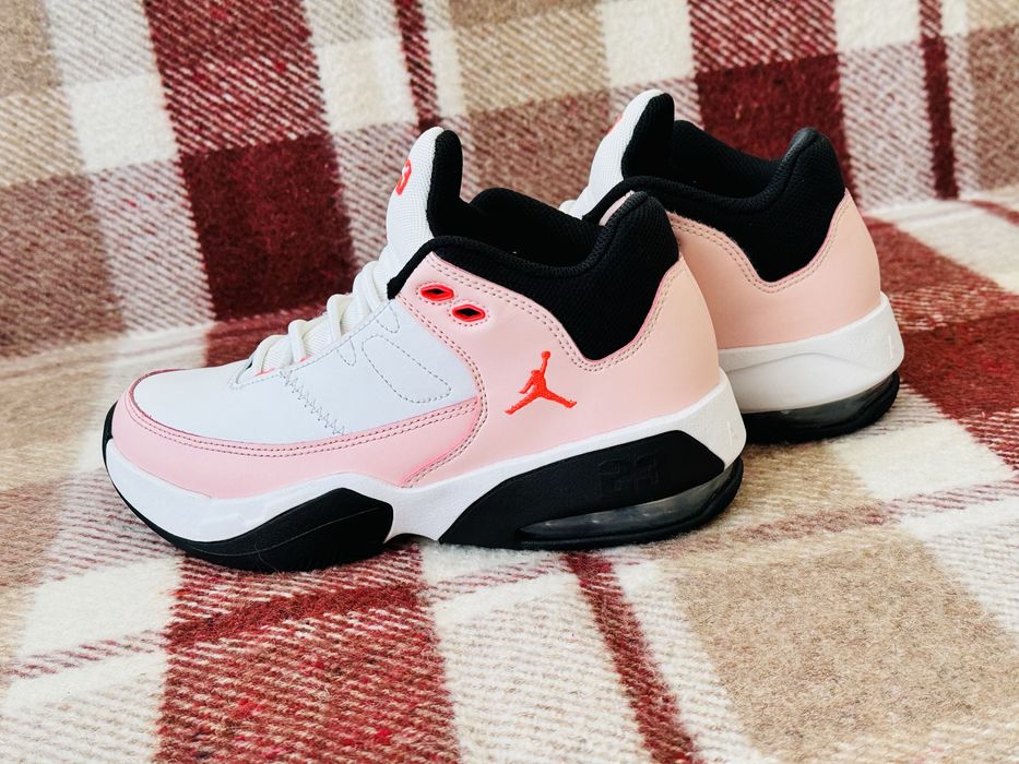 (Оригінал) дитячі кросівки Jordan Max Aura 3, розмір 35