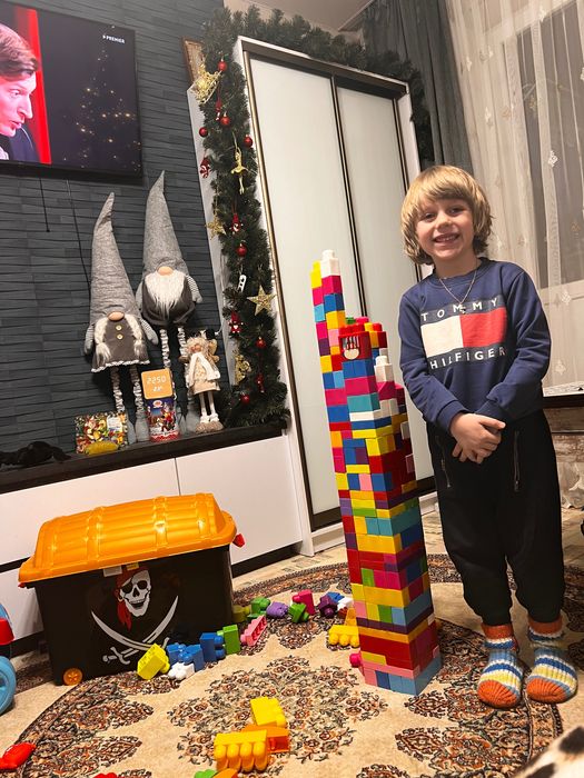 Mega Bloks тачка и кубики