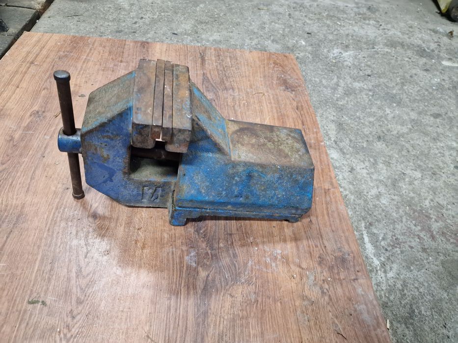 Profesionalne imadło ślusarskie 15cm