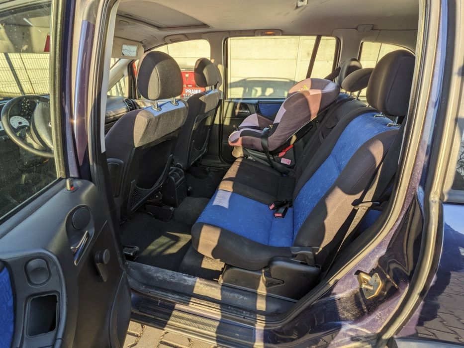 Opel Zafira A 2001 1.6 benzyna