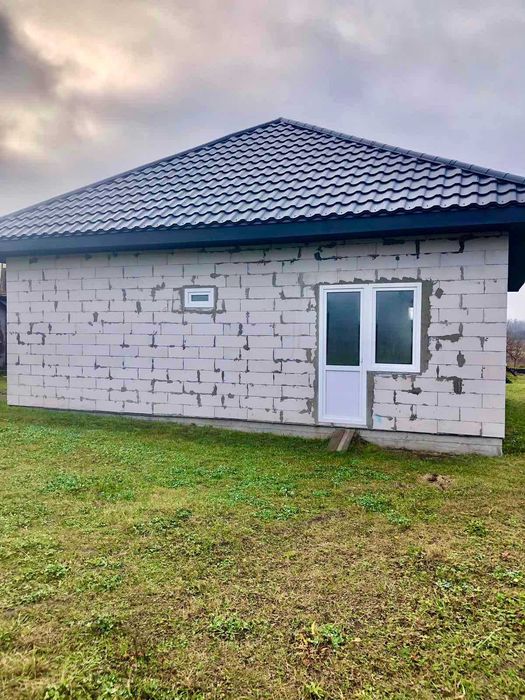 БУДИНОК + ЗЕМЛЯ | ЗА КНИЖКІВЦЯМИ |