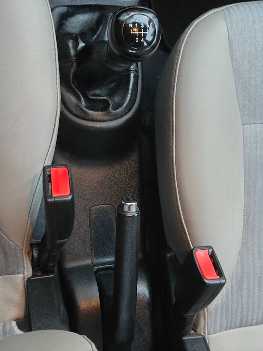 Carro em bom estado como se ve nas fotos