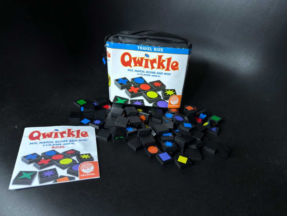 дорожня версія настільної гри Qwirkle (Квіркл) від компанії Mind Ware