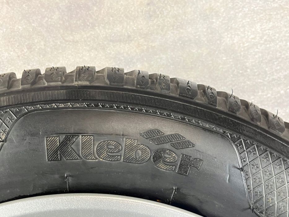 Opony zimowe 195/60/15 Kleber krisalp hp3 195/60r15 2x 6,7 -7,8mm 2x 6-7mm