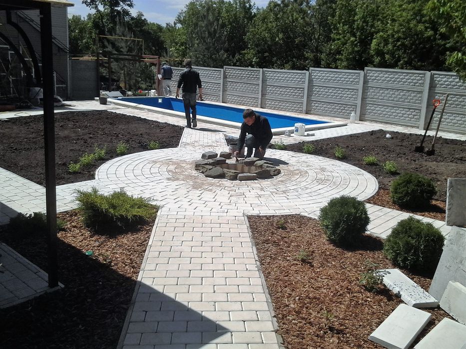 Укладка тротуарной плитки ФЭМ: 500 грн. - Прочие стройматериалы Донецк ...