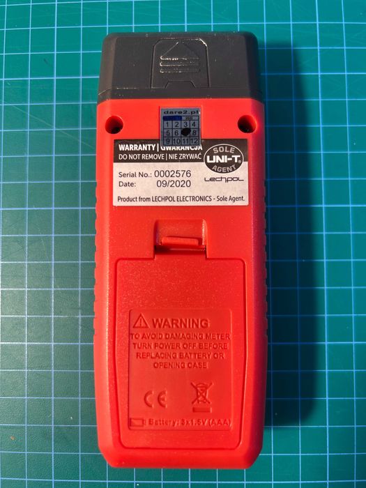 Wilgotnościomierz do pomiaru parametrów drewna UT377A LCD UNI-T