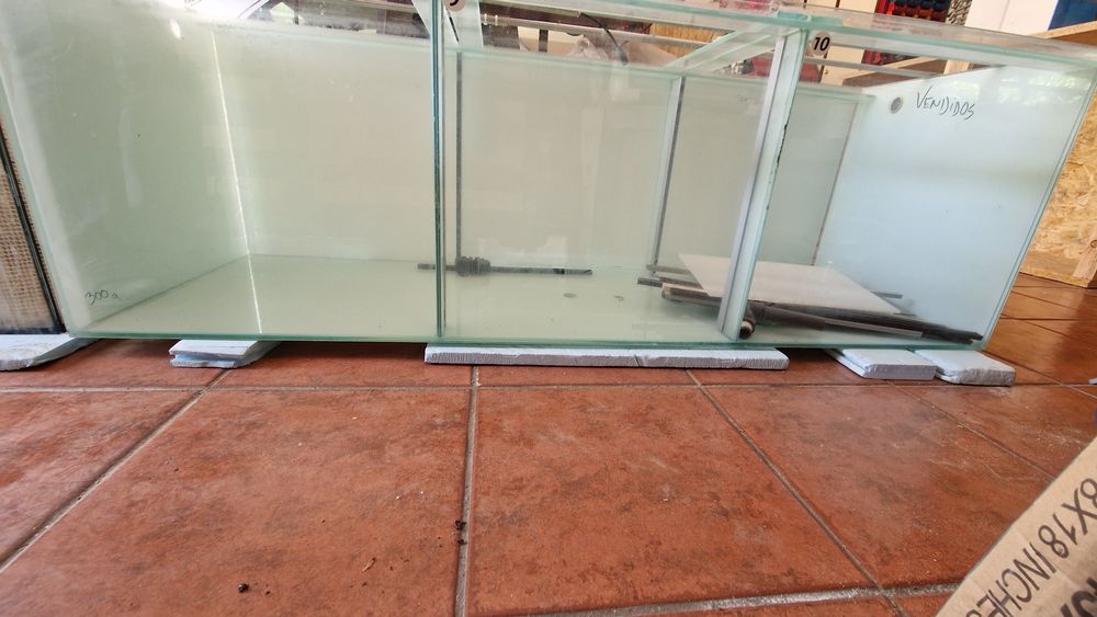 Aquario  150cms  completo sistema de  +/- 550 litros