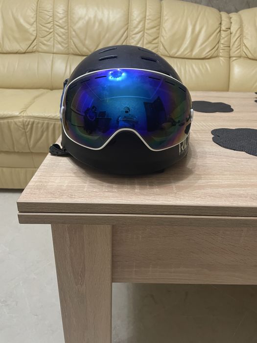 Шолом захисний і окуляри