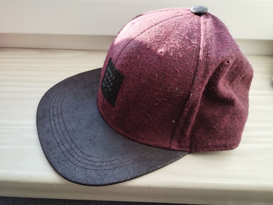 Czapka z daszkiem orginalna nowa