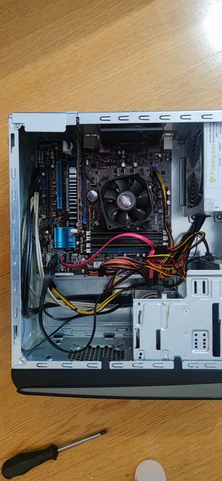 ASUS I5 12gb ram SSD 500gb