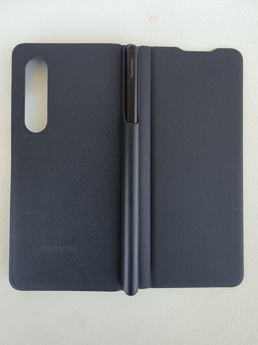 Oryginalne etui z rysikiem do Galaxy Z Fold 3