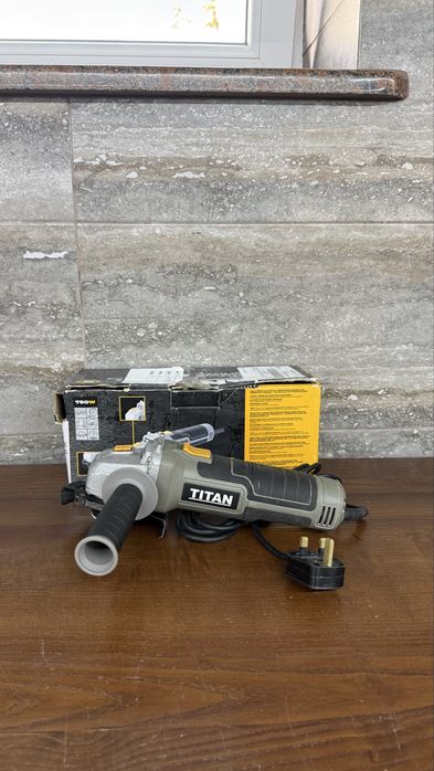 Болгарка (УШМ) TITAN TTB878GRD 750вт. (з Англії)