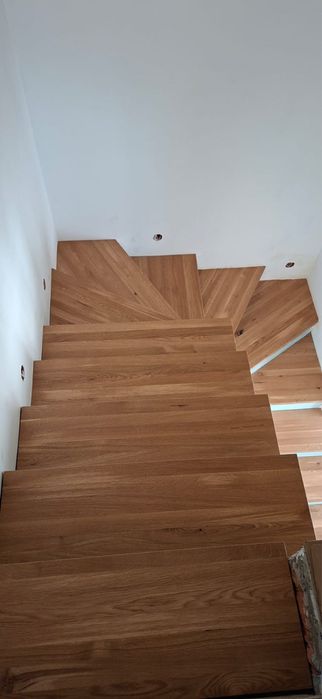 Stopnie Dąb Jesion schody drewniane