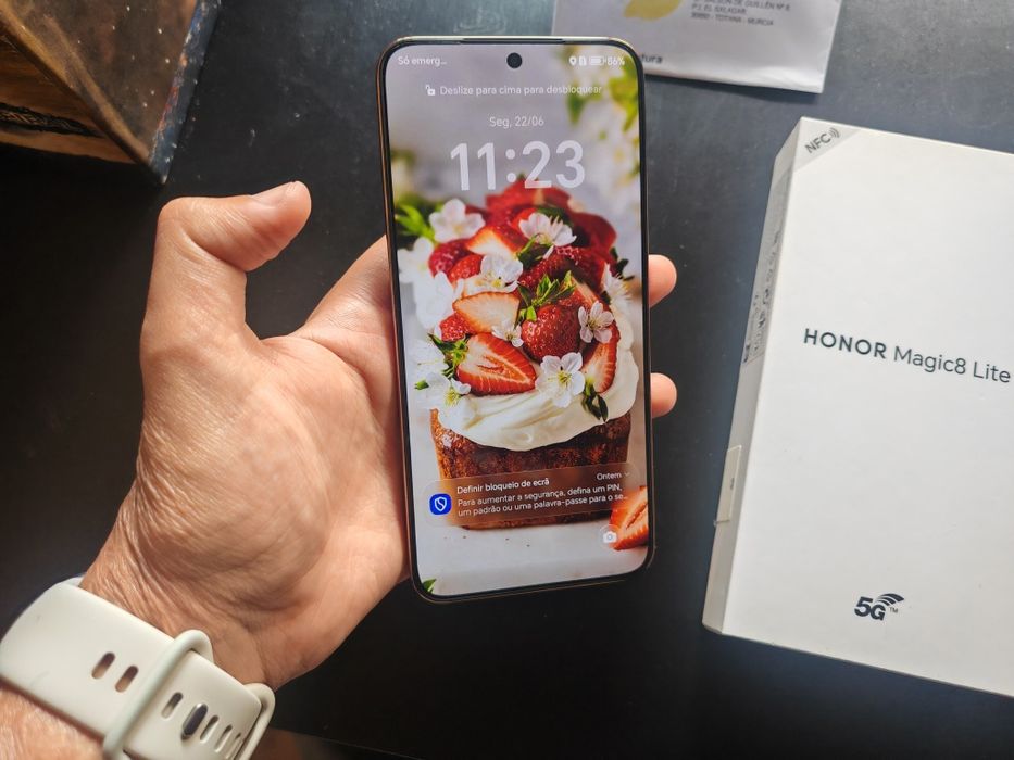Troco/Vendo Honor Magic 8 Lite 256gb novo com fatura e garantia!