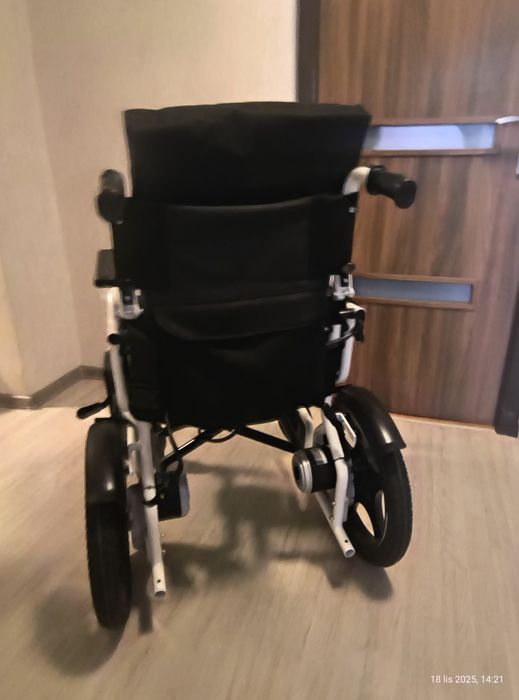 Wózek inwalidzki elektryczny