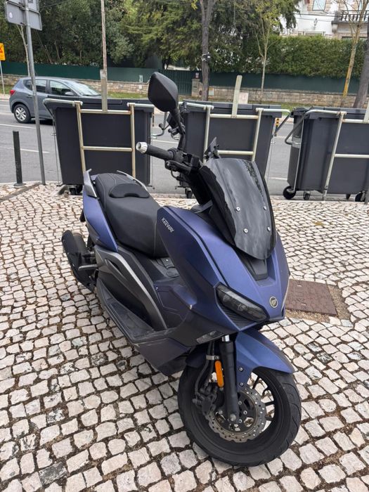 Moto scooter 2023