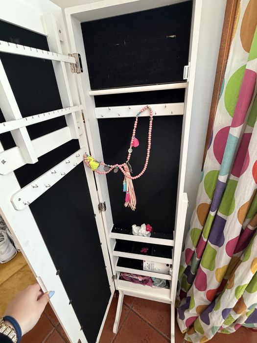 Espelho com arrumaçao