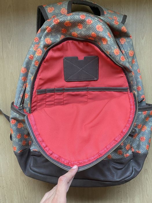 Mochila escolar deeply