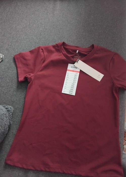 Koszulka sportowa S ciemno bordowa