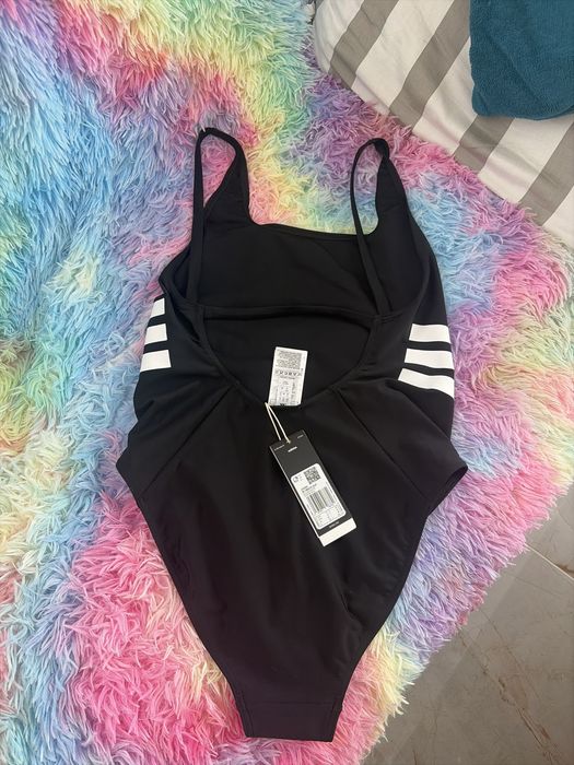 Sprzedam nowy strój kąpielowy adidas