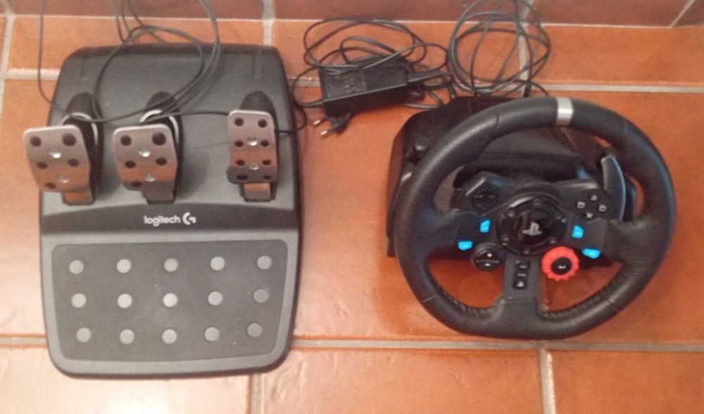 Volante Logitech G29 Driving Force PS5/PS4/PS3/PC