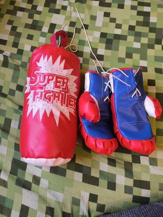 Worek i rękawice bokserskie