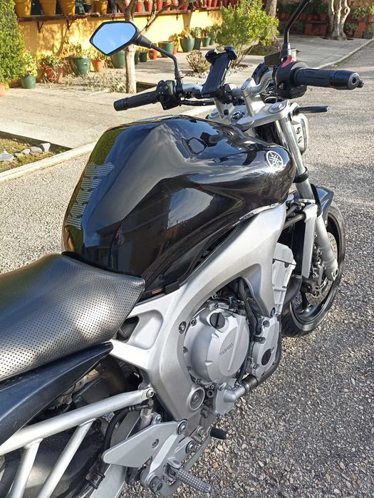 Yamaha FZ6N 2004