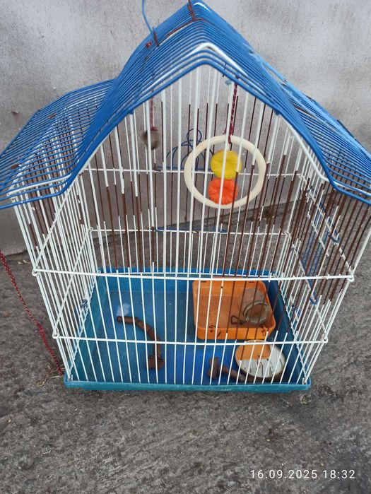 Клетка для птиц попугая