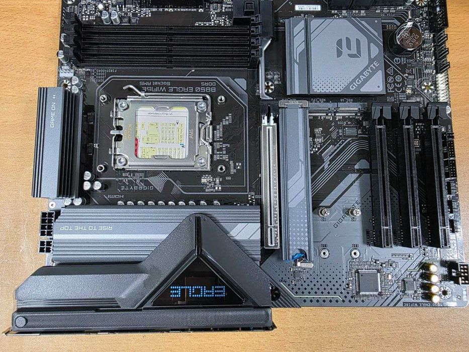 Материнська плата Gigabyte B850 Eagle WIFI6E