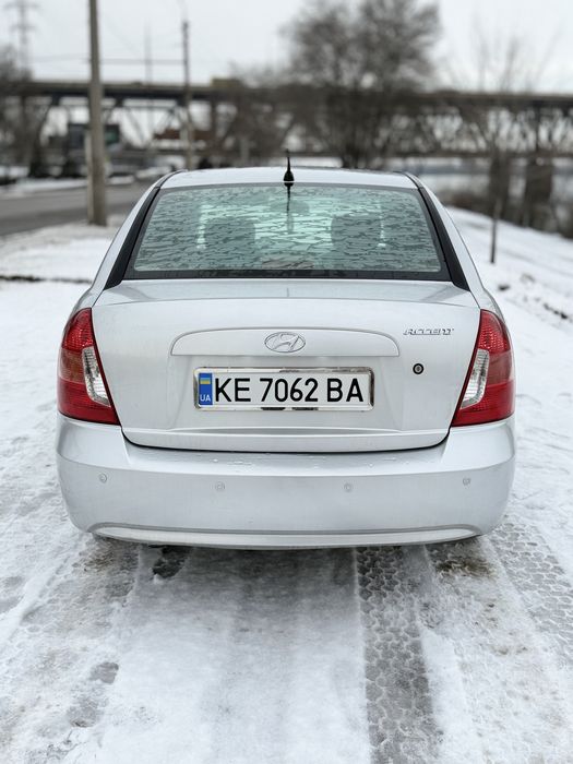 Huyndai Accent 1.6 газ Автомат