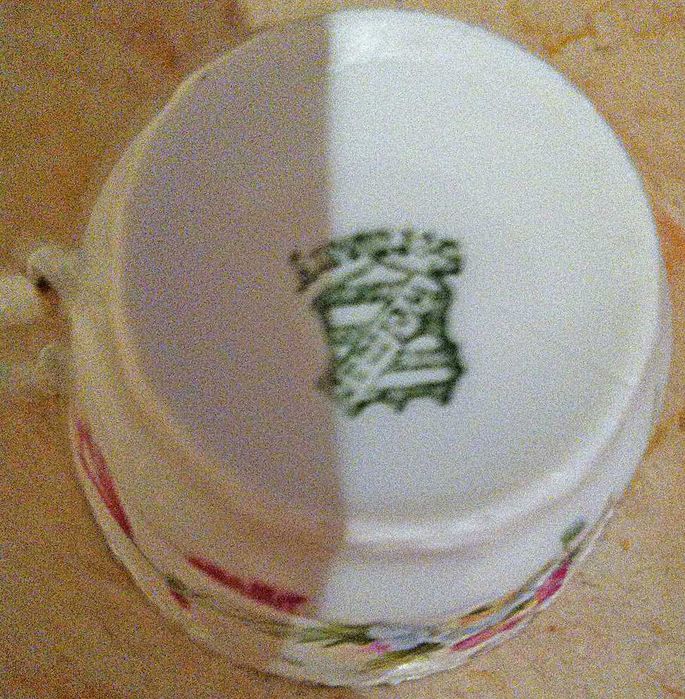 Chavenas de Café Antigas com Dourados