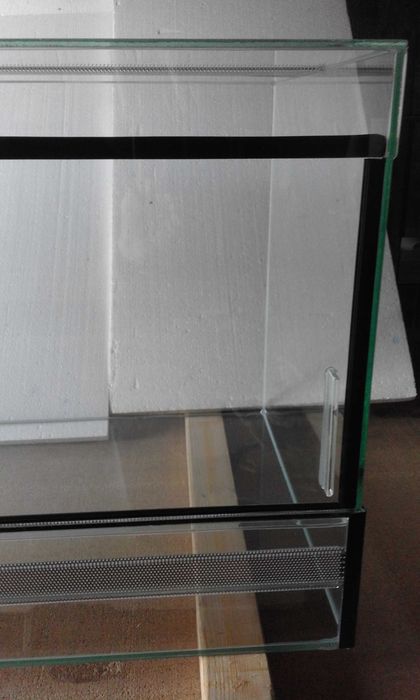 Terrarium 120x60x60H .Idealne dla agamy brodatej lub pytona.Producent.