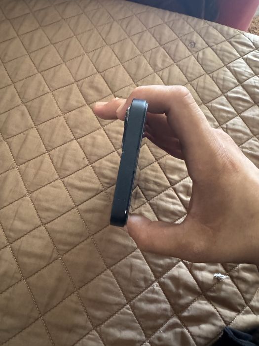 IPhone 13 Traseira partida