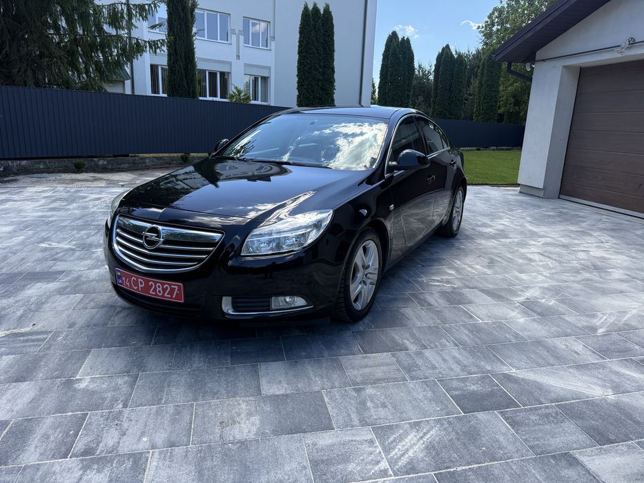 Opel insignia  1.6 бензин 2009 рік