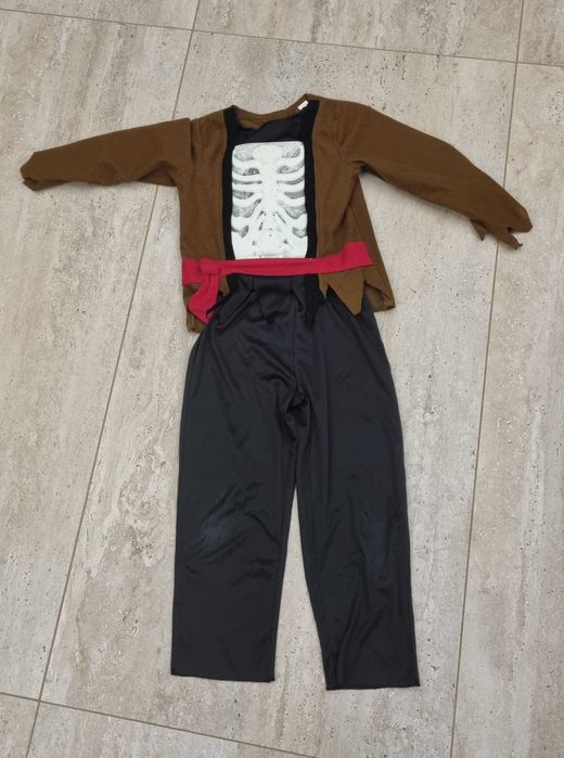Strój 110,116,122 pirat kosciotrup kostium Halloween andrzejki