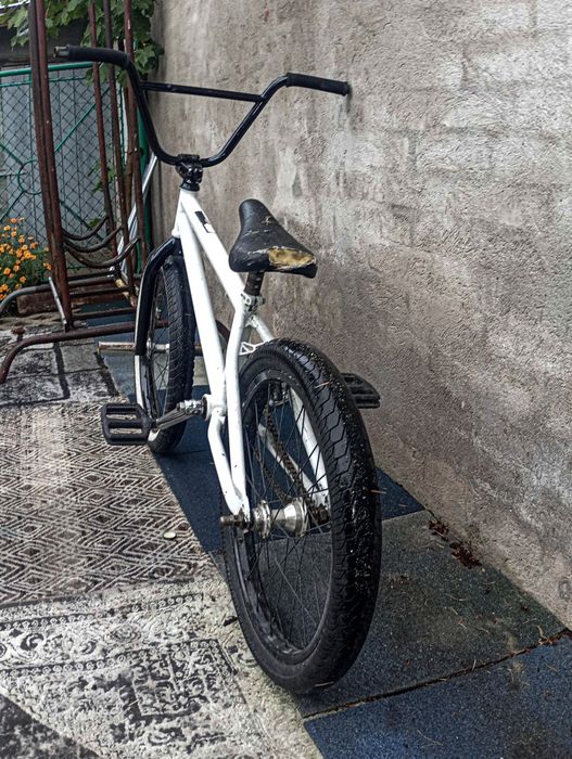 Rower typu bmx..
